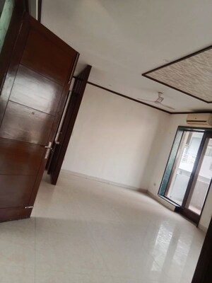 Furnished Amenities in 3.5 BHK Apartment at Vipul Greens, Sector 48 – for Sale