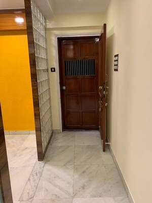 Bedroom in 2 BHK Apartment at Lokhandwala Complex – for Rent