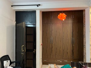 Furnished Amenities in 4 BHK Apartment at Vipul Greens, Sector 48 – for Sale