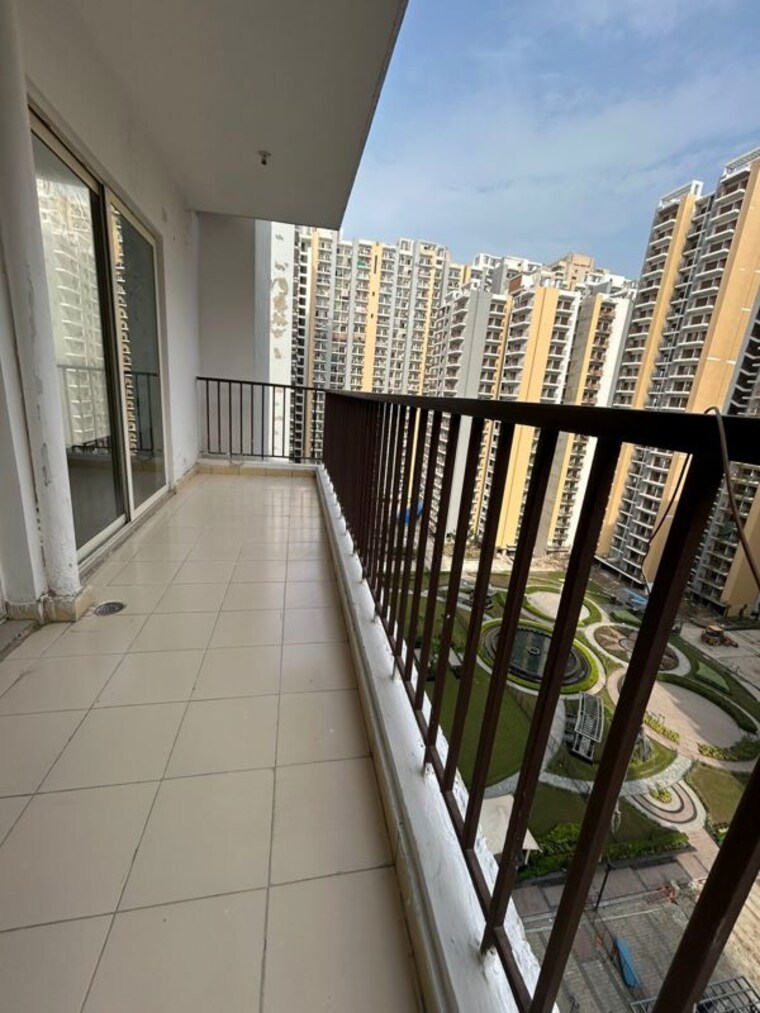 Balcony, panchsheel-greens-ii 3.5 Bedroom 1850 Sq.Ft. Apartment In Sector 16 Greater Noida Greater Noida 10652562