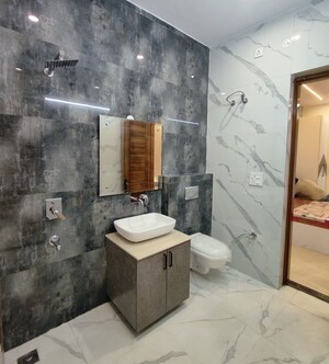 Bathroom in 5 BHK Independent House at Ambala Highway – for Sale