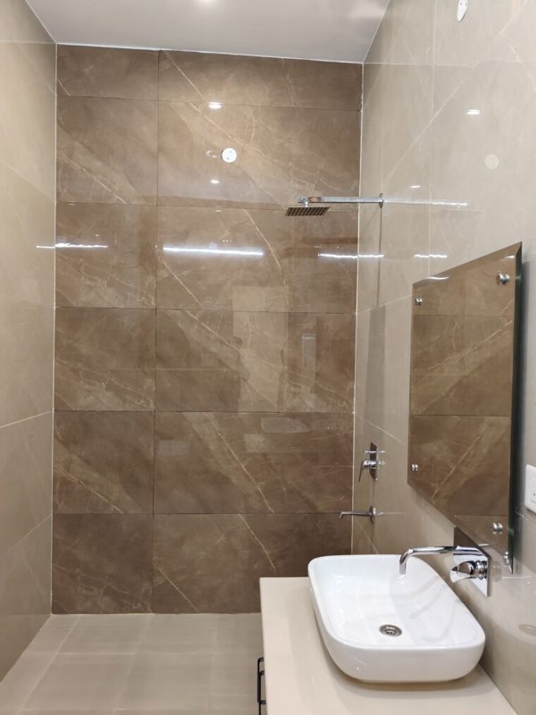 Bathroom, ambala highway 5 Bedroom 250 Sq.Yd. Independent House In Ambala Highway Zirakpur 10652577