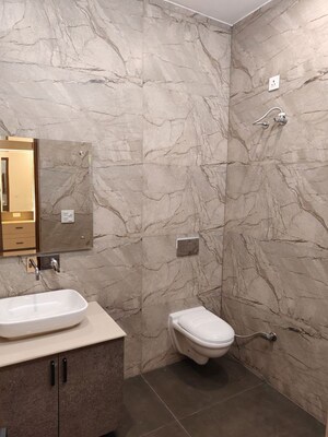 Bathroom in 5 BHK Independent House at Ambala Highway – for Sale