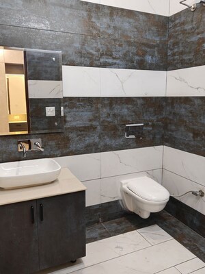 Attached Bathroom in 5 BHK Independent House at Ambala Highway – for Sale