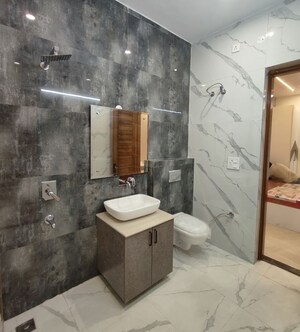 Bathroom in 5 BHK Independent House at Ambala Highway – for Sale