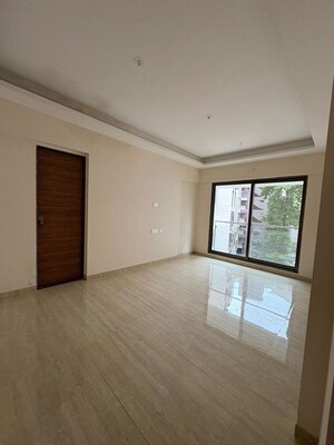 Room in 3 BHK Apartment at Je And Vee Om Trimurti, Malad East – for Sale