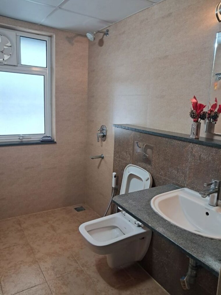 Bathroom, bren-champions-square 3 Bedroom 1645 Sq.Ft. Apartment In Sarjapur Road Bangalore 10645585