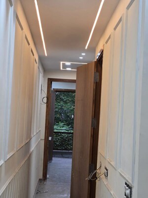 Building Lobby in 3 BHK Builder Floor at Malviya Nagar – for Sale