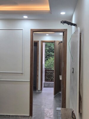 Building Lobby in 3 BHK Builder Floor at Malviya Nagar – for Sale
