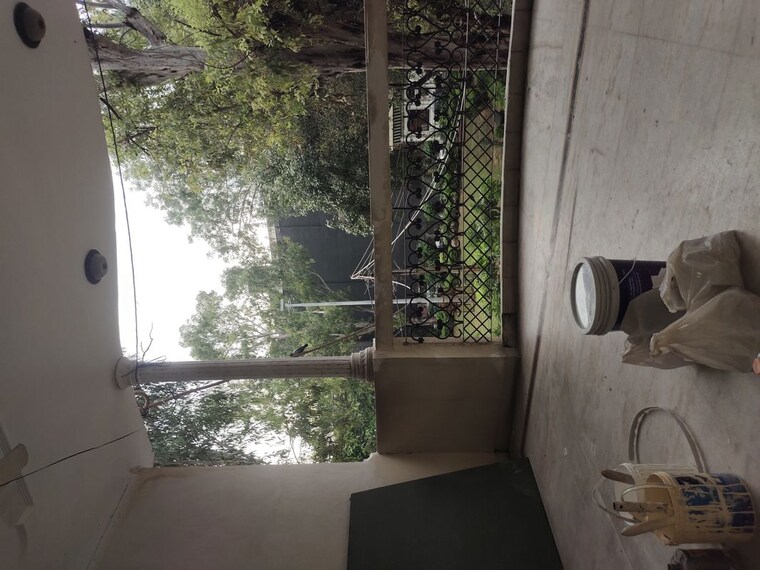 Balcony, lajpat nagar 3 Bedroom 1800 Sq.Ft. Builder Floor In Lajpat Nagar Delhi 10652635
