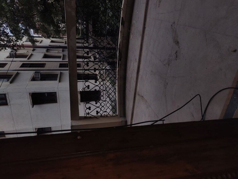 Balcony, lajpat nagar 3 Bedroom 1800 Sq.Ft. Builder Floor In Lajpat Nagar Delhi 10652635