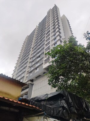 2 BHK Apartment For Sale in S D The Lumiere, Andheri West