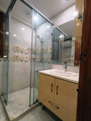 Kitchen in 4 BHK Builder Floor at Panchsheel Enclave – for Rent