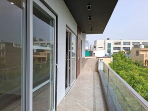 Building Lobby in 3 BHK Builder Floor at Palam Vihar – for Rent