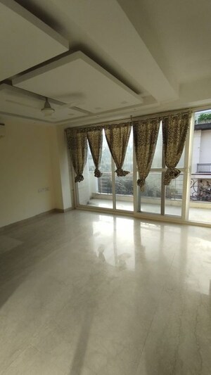 Room in 3 BHK Builder Floor at Lajpat Nagar 4 – for Sale