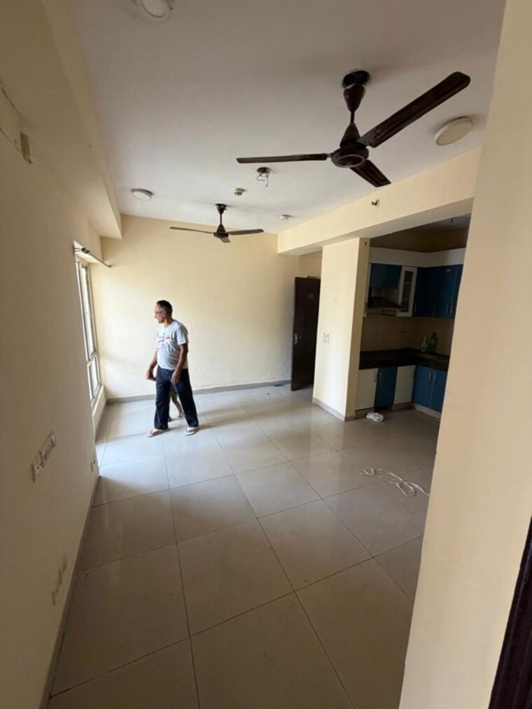 Bathroom, panchsheel-green-mart 2 Bedroom 915 Sq.Ft. Apartment In Sector 16 Greater Noida Greater Noida 10652686
