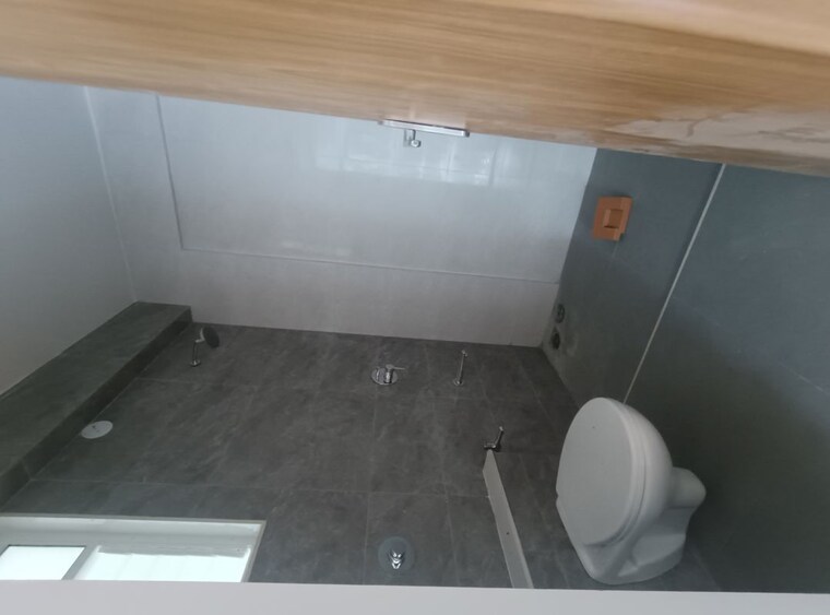 Bathroom, tulshibaugwale-colony 3 Bedroom 1100 Sq.Ft. Apartment In Sahakar Nagar Pune 10652674