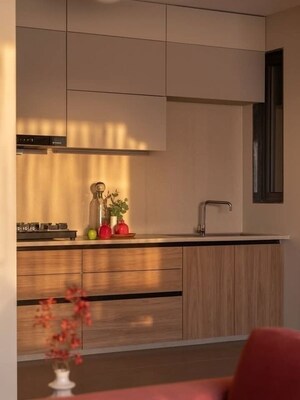 Furnished Amenities in 2 BHK Builder Floor at Mahavir Enclave 1 – for Sale