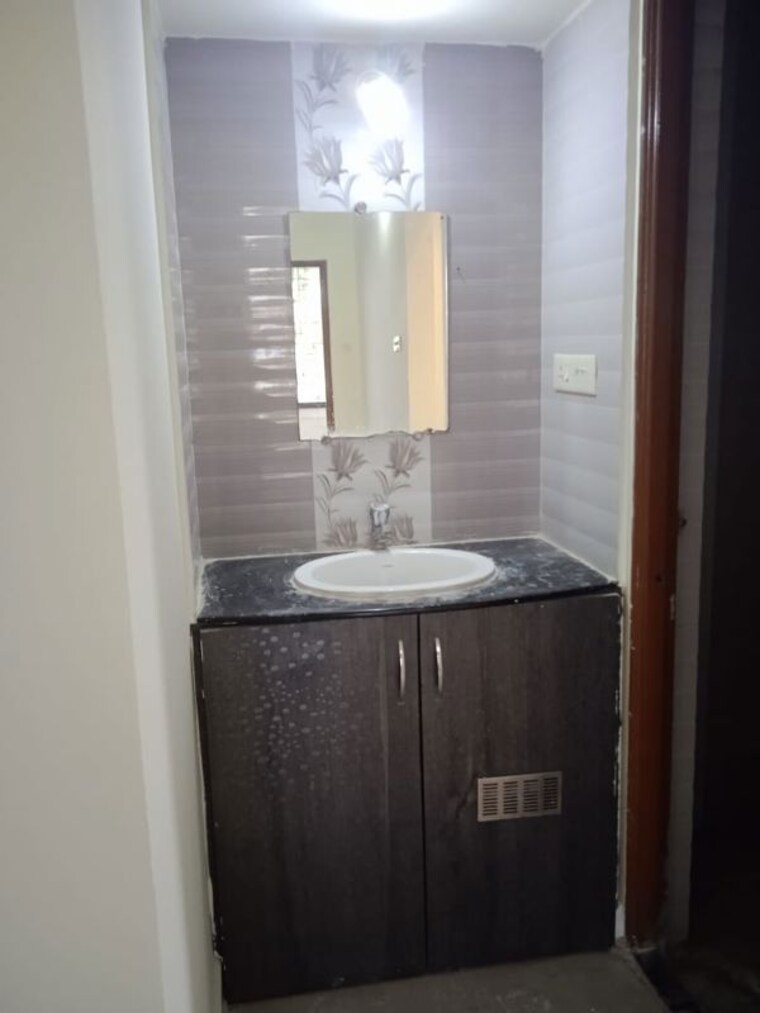 Bathroom, atharva-apartments-nagpur 2 Bedroom 1200 Sq.Ft. Apartment In Manish Nagar Nagpur 10652702