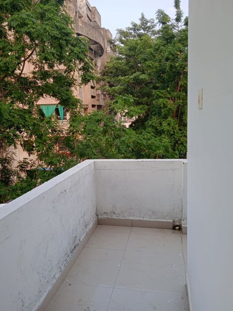 Balcony, atharva-apartments-nagpur 2 Bedroom 1200 Sq.Ft. Apartment In Manish Nagar Nagpur 10652702