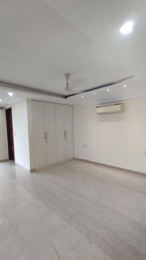 Room in 2 BHK Builder Floor at Amar Colony – for Sale