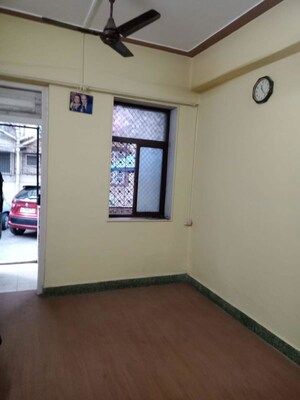 Room in 2 BHK Apartment at Senapati Bapat Marg – for Rent