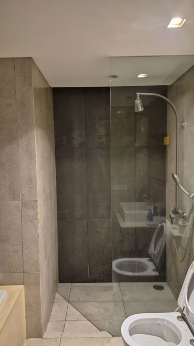 Bathroom, panchshil-one-north 4 Bedroom 5220 Sq.Ft. Apartment In Magarpatta City Pune 10652726