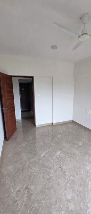 Room in 1 BHK Apartment at Casablanca Vile Parle, Vile Parle West – for Rent