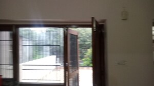 Room in 6+ BHK Independent House at Sector 22 – for Rent