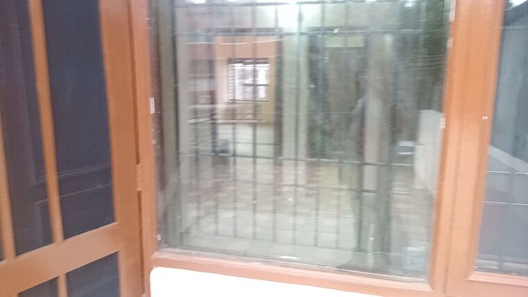 Room, sector 22 6+ Bedroom 1200 Sq.Ft. Independent House In Sector 22 Chandigarh 10652745