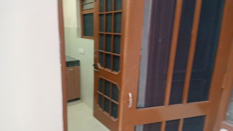 undefined, sector 22 6+ Bedroom 1200 Sq.Ft. Independent House In Sector 22 Chandigarh 10652745