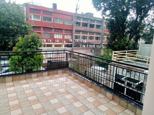 6+ BHK Independent House – Exterior View View at Sector 22 - for Rent