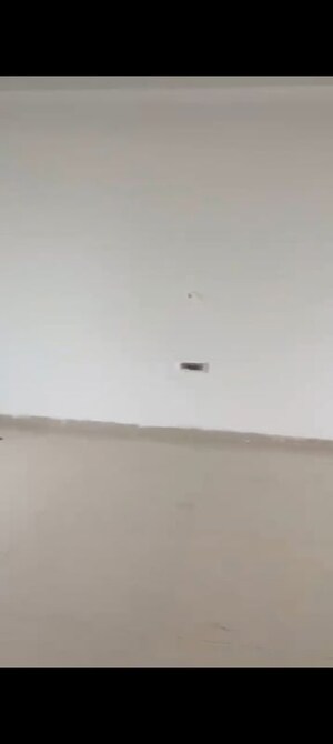 Furnished Amenities in 4 BHK Apartment at Vision Crest, Dadar West – for Rent