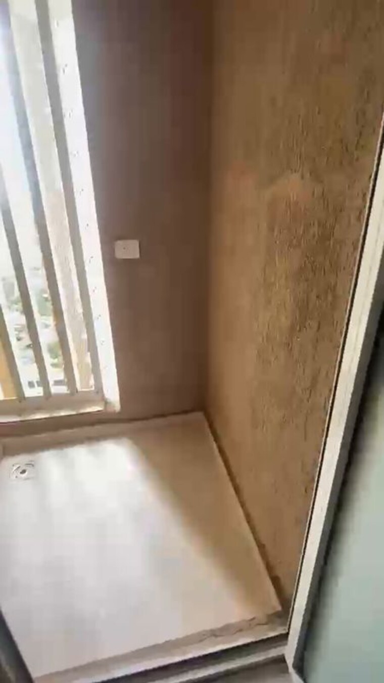 Balcony, lodha-upper-thane 2 Bedroom 584 Sq.Ft. Apartment In Anjur Thane 10652749