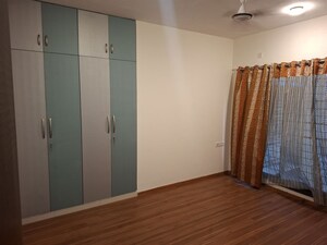 Room in 3 BHK Apartment at Acme Ozone Phase II, Manpada – for Rent