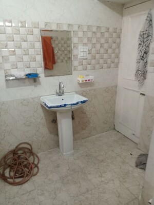 Bathroom in 1 BHK Independent House at Sector 38c – for Rent