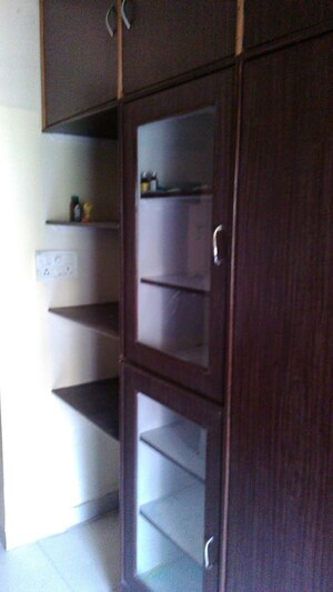 Furnished Amenities in 2 BHK Apartment at Mittal Silver Crescent, Kharadi – for Rent