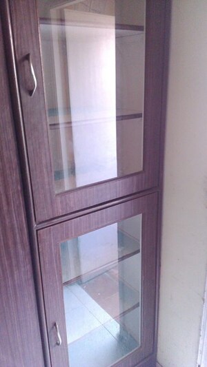 Furnished Amenities in 2 BHK Apartment at Mittal Silver Crescent, Kharadi – for Rent