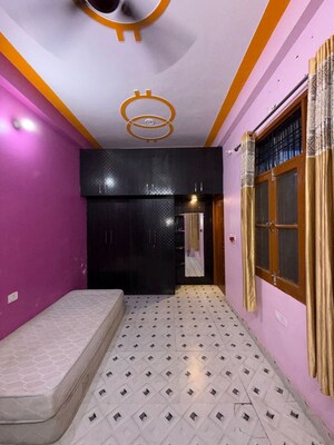 Bedroom in 2 BHK Independent House at Chinhat – for Rent