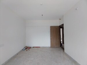 Room in 2 BHK Apartment at Siddha Seabrook, Kandivali West – for Rent