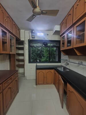 Kitchen in 3.5 BHK Apartment at Seawoods – for Rent