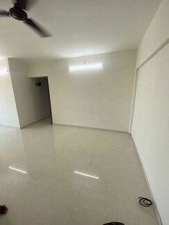 1 BHK Apartment For Rent in Ruparel Elara