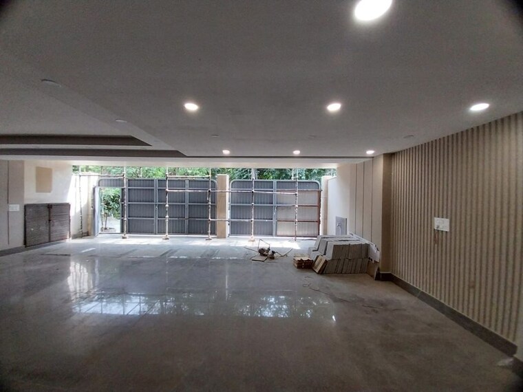  Parking, greater kailash i 3 Bedroom 2250 Sq.Ft. Builder Floor In Greater Kailash I Delhi 10652844