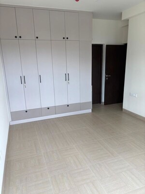 Room in 2 BHK Apartment at Karle Vario Homes, Hebbal – for Rent