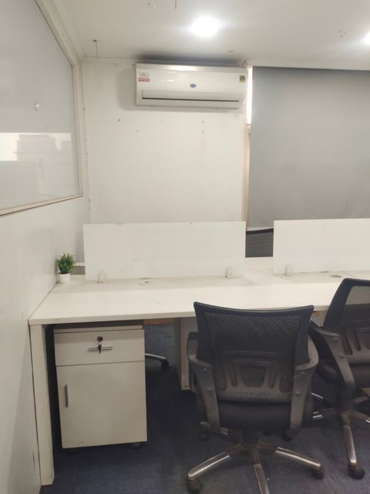 Team Area, nehru place Commercial Office Space 2000 Sq.Ft. In Nehru Place Delhi 10652892