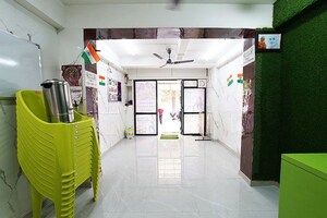  Shop For Sale in Sola