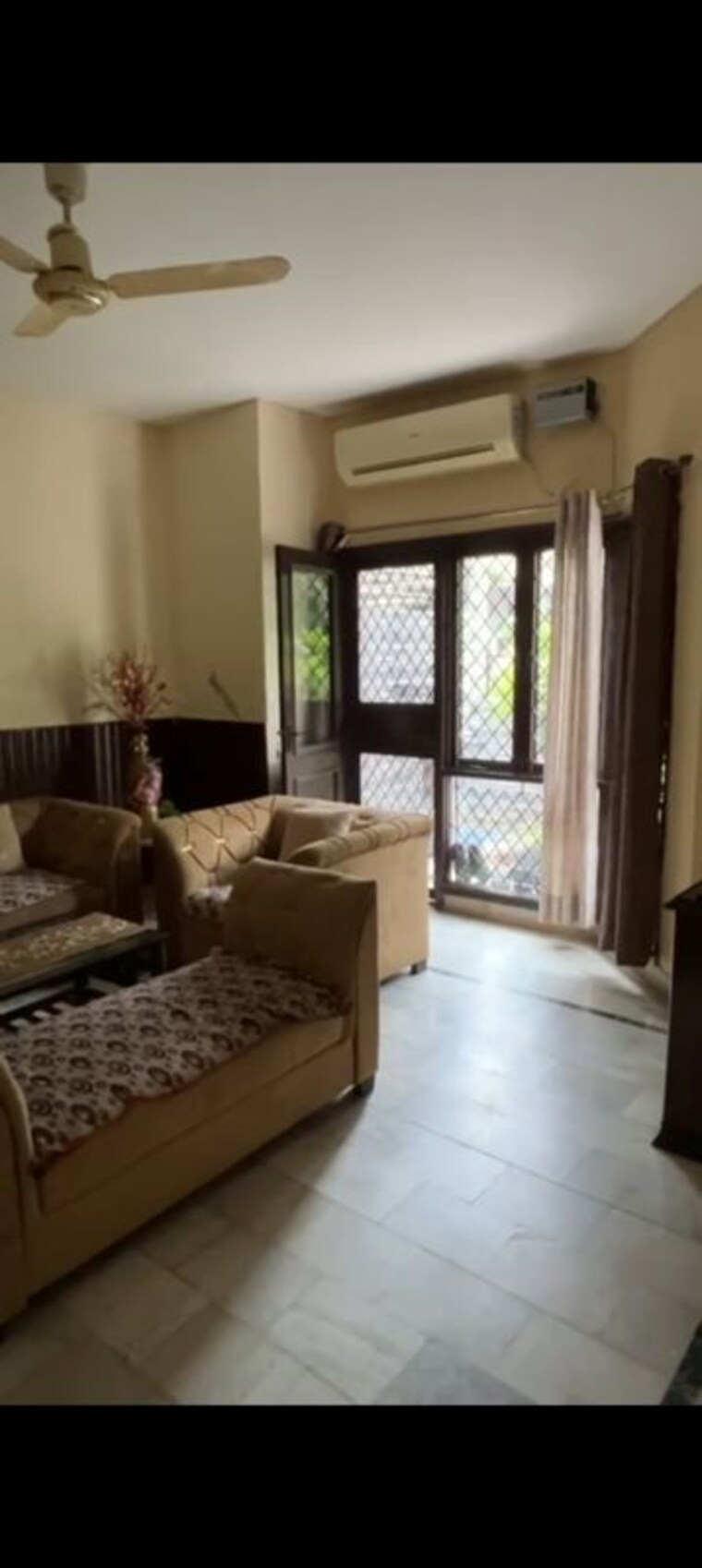 Living Room, palam-vihar-residents-association 3 Bedroom 1630 Sq.Ft. Independent House In Palam Vihar Gurgaon 10652918