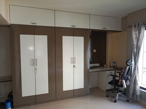Room in 2 BHK Apartment at BU Bhandari Acolade, Kharadi – for Rent