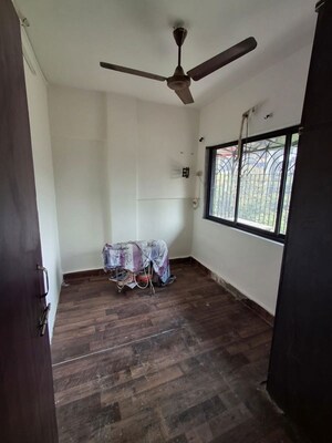 Bedroom in 1 BHK Apartment at Chembur – for Sale