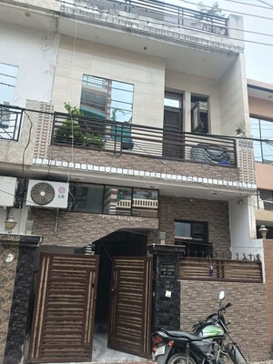 1 BHK Builder Floor – Exterior View View at Onyxe Paraiso, Patiala Road - for Rent